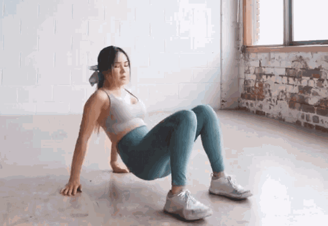 Bicycle Crunches Gif