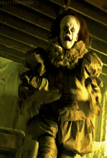 Pennywise Gif
