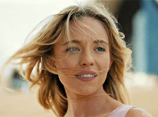 Sydney Sweeney Gif